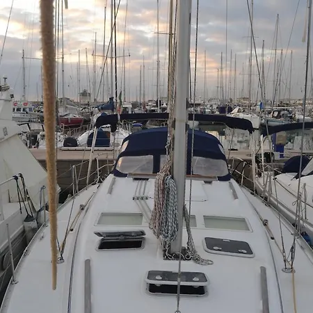 Electra The Boat ليدو دي أوستيا